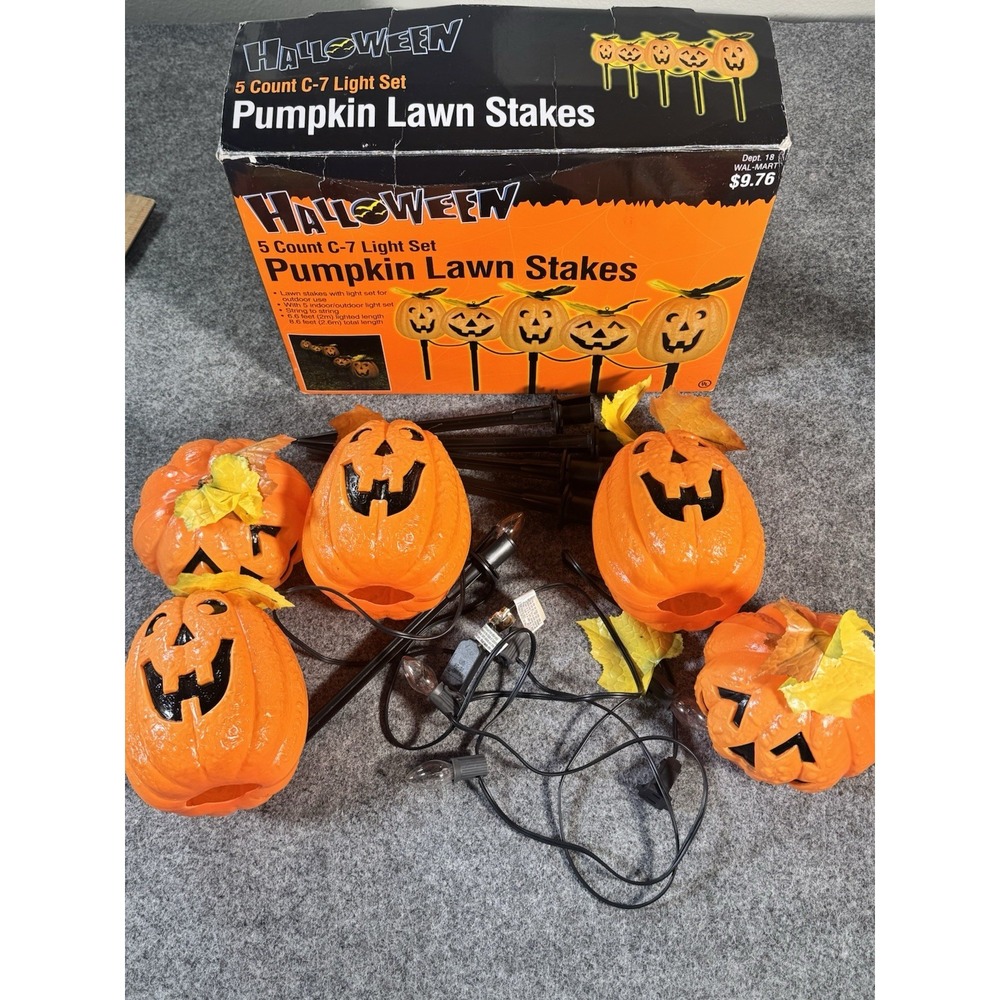 Halloween Pumpkin Blow Mold Lawn Stakes 5 Count Light Set Indoor/Outdoor Orange